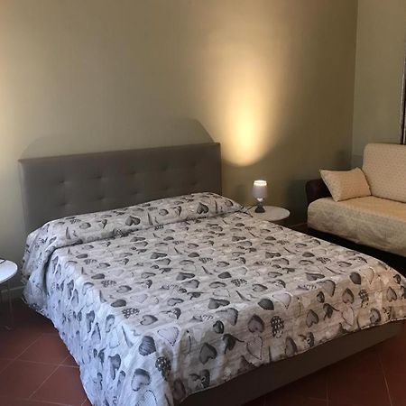 Villa Domus Salento Suites & Rooms Con Parcheggio Privato In Loco Lecce Bagian luar foto