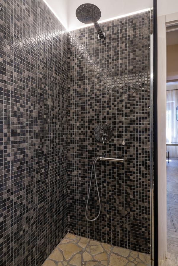 Villa Domus Salento Suites & Rooms Con Parcheggio Privato In Loco Lecce Bagian luar foto