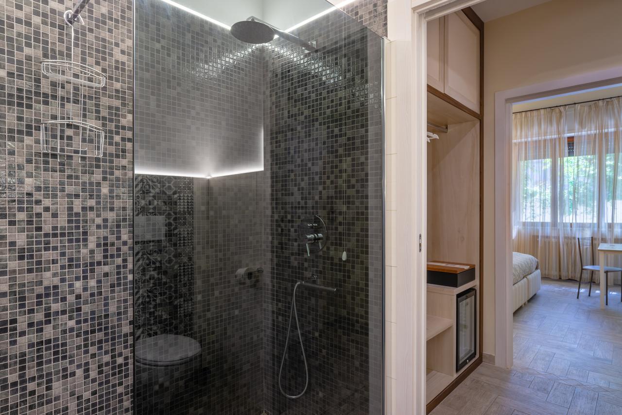 Villa Domus Salento Suites & Rooms Con Parcheggio Privato In Loco Lecce Bagian luar foto