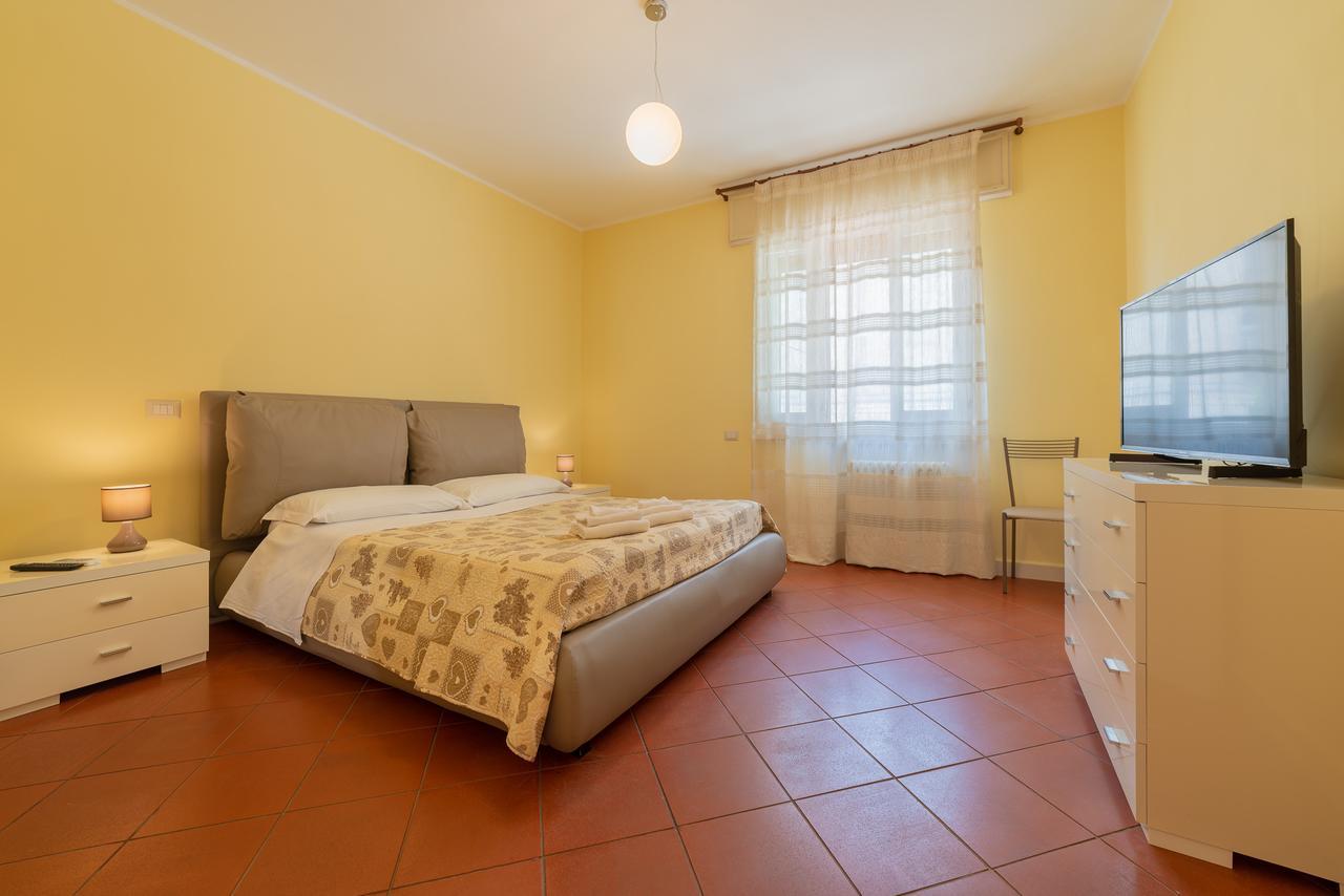 Villa Domus Salento Suites & Rooms Con Parcheggio Privato In Loco Lecce Bagian luar foto