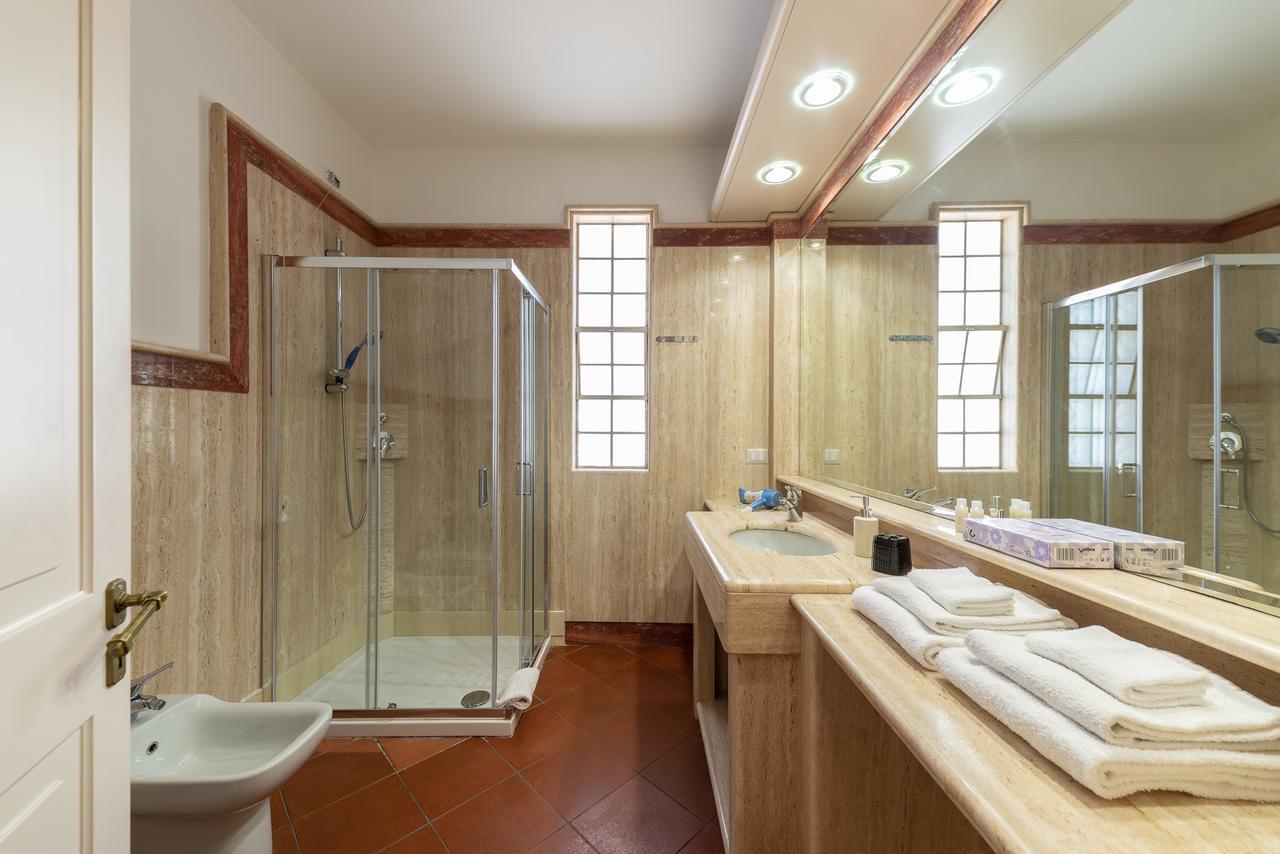 Villa Domus Salento Suites & Rooms Con Parcheggio Privato In Loco Lecce Bagian luar foto