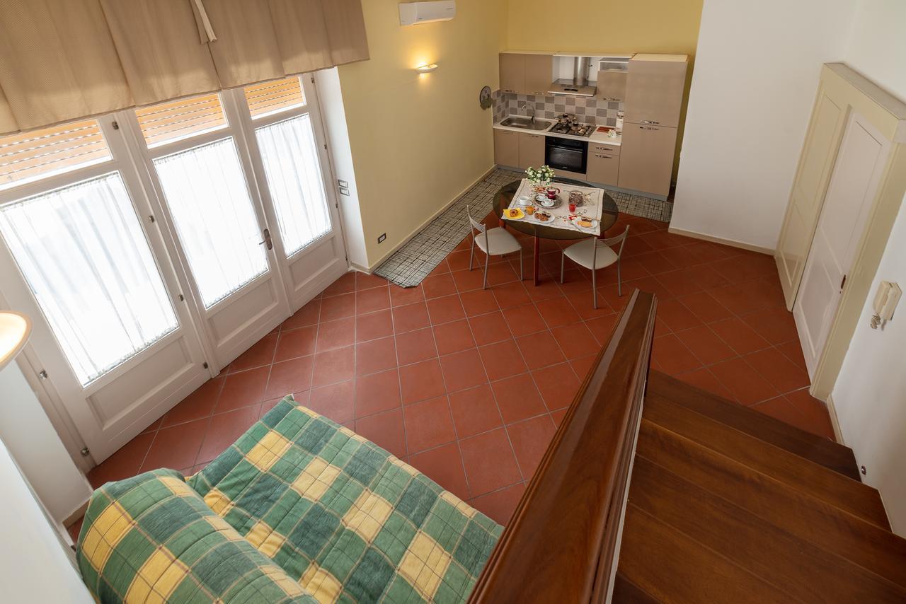 Villa Domus Salento Suites & Rooms Con Parcheggio Privato In Loco Lecce Bagian luar foto